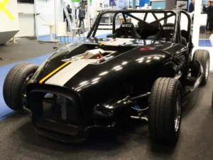 Optimizarea producției de caroserii personalizate pentru Legend Car cu Heron AM – Circuitul Castelletto